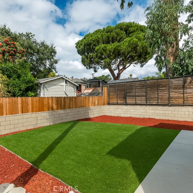 Detail Gallery Image 15 of 15 For 4627 La Crescenta Ave, La Crescenta,  CA 91214 - 1 Beds | 1 Baths