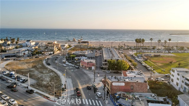  Commercial for Sale in Playa del Rey, California