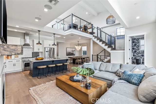 Detail Gallery Image 19 of 44 For 204 S Helberta, Redondo Beach,  CA 90277 - 4 Beds | 4 Baths