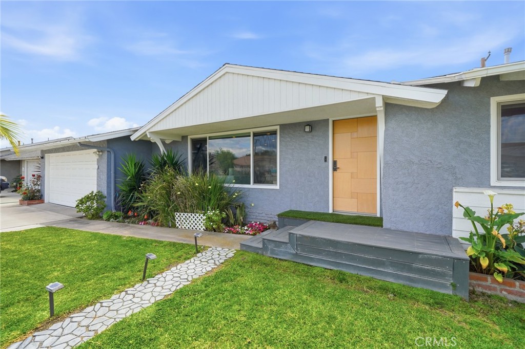 2858 W Keys