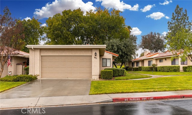 Image 2 for 991 Saint Andrews Dr, Upland, CA 91784