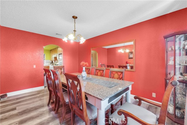 Detail Gallery Image 6 of 41 For 18510 Brown St, Perris,  CA 92570 - 3 Beds | 2 Baths