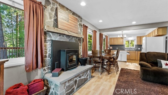 Detail Gallery Image 5 of 69 For 9 Apple Hill Cir, Berry Creek,  CA 95916 - 3 Beds | 2 Baths