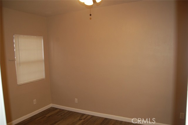Detail Gallery Image 9 of 10 For 422 W Palm St 422 1/2b,  Compton,  CA 90220 - 1 Beds | 1 Baths