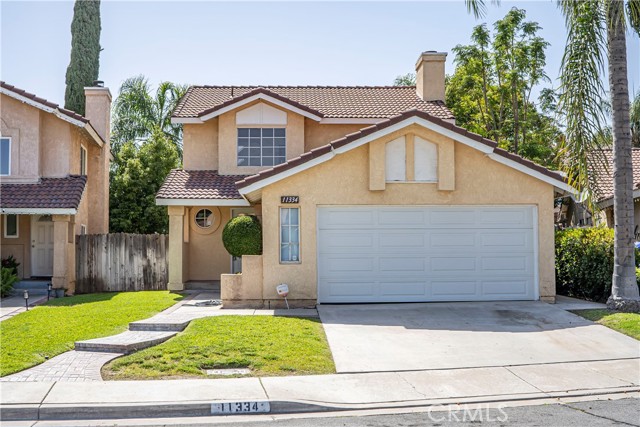 Detail Gallery Image 3 of 30 For 11334 Oak Knoll Dr, Fontana,  CA 92337 - 3 Beds | 2/1 Baths