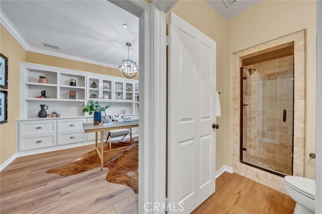 63 Splendor, Irvine CA: https://media.crmls.org/medias/6f37041b-0678-4ae2-b7e0-8ce0e32d9f43.jpg