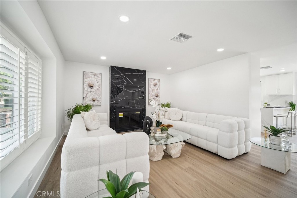 MLS #SR25258509 image #5