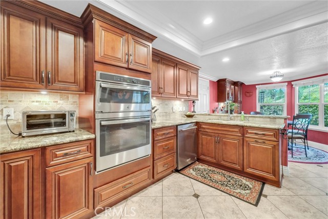 Detail Gallery Image 22 of 68 For 6136 E Morningview Dr #31,  Anaheim Hills,  CA 92807 - 3 Beds | 4 Baths