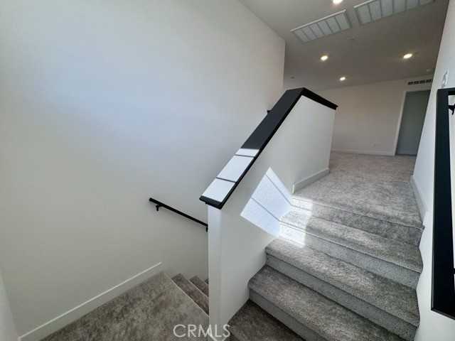 https://media.crmls.org/medias/6f394755-17cf-4a53-9865-078cecdd9d97.jpg?preset=X-Large