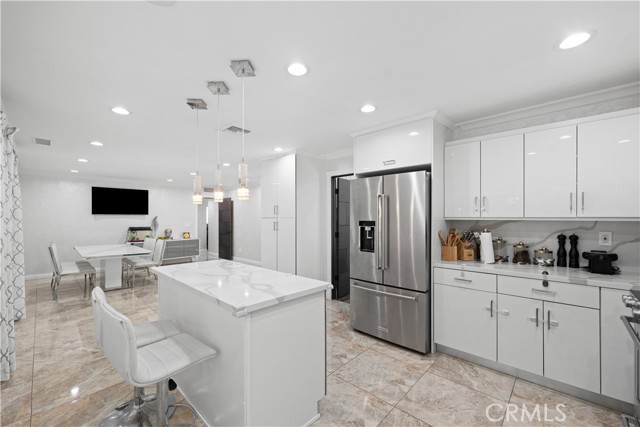 25515 Novela Way, Valencia CA: https://media.crmls.org/medias/6f3a074c-b650-4b3e-af7e-2ad47e9914e1.jpg