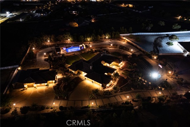 Detail Gallery Image 7 of 75 For 12260 Desert Rose Way, Oak Hills,  CA 92344 - 4 Beds | 4/1 Baths