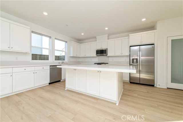 330 Proctor, Irvine CA: https://media.crmls.org/medias/6f3af608-df9b-4928-83e9-c832e1fe3631.jpg