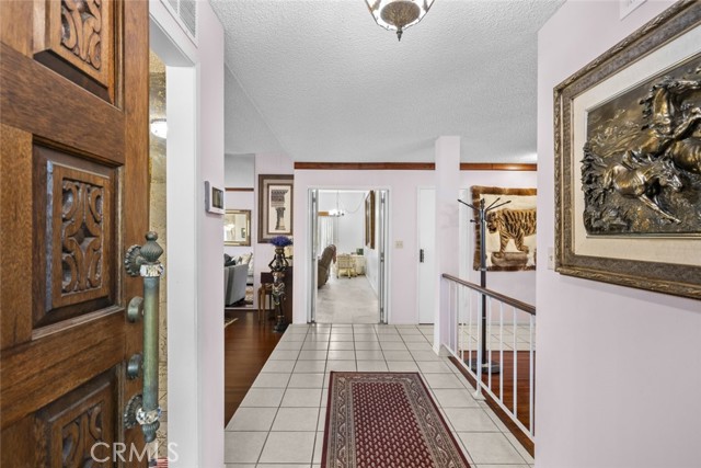 Detail Gallery Image 3 of 31 For 10661 Baton Rouge Ave, Porter Ranch,  CA 91326 - 4 Beds | 3 Baths