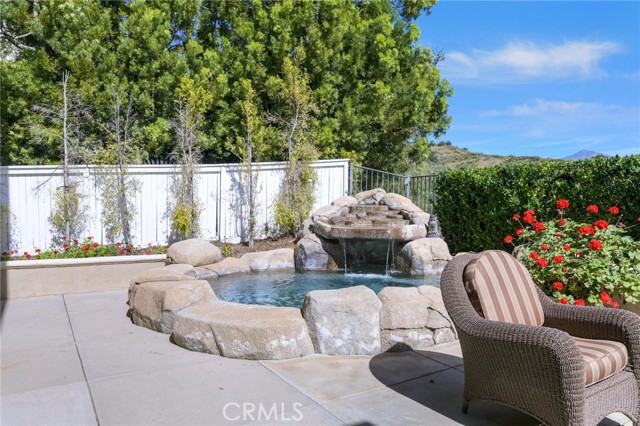 18 Whippoorwill, Trabuco Canyon CA: https://media.crmls.org/medias/6f3bd429-c36f-459a-ba30-57e2f44aab00.jpg