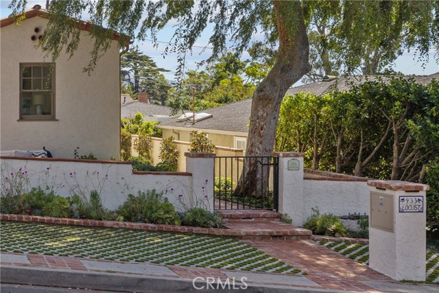 Detail Gallery Image 17 of 21 For 433 Locust St #C,  Laguna Beach,  CA 92651 - 1 Beds | 1/1 Baths