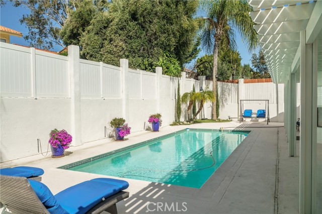 Detail Gallery Image 18 of 33 For 22640 Blue Teal, Canyon Lake,  CA 92587 - 3 Beds | 2/2 Baths