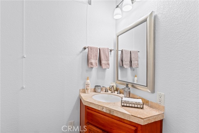 Detail Gallery Image 32 of 55 For 27312 Little Bear Rd, Lake Arrowhead,  CA 92391 - 4 Beds | 4/1 Baths