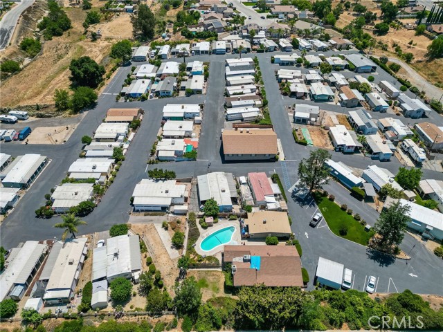 12995 6th, Yucaipa CA: https://media.crmls.org/medias/6f3cebf9-49c6-4afb-893f-33db092a9e40.jpg