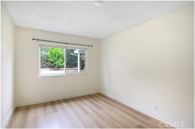Detail Gallery Image 15 of 31 For 1110 Redding Ave, Costa Mesa,  CA 92626 - 4 Beds | 2 Baths