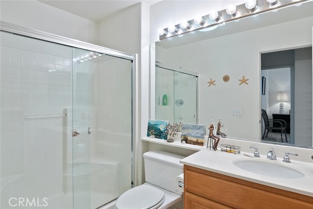 11884 Mariposa Bay Lane, Porter Ranch CA: https://media.crmls.org/medias/6f3e0084-60ec-4c8d-99a2-ce72cdfc1045.jpg