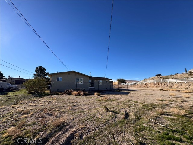 27474 Travertine, Barstow CA: https://media.crmls.org/medias/6f3ec02d-f625-4ce6-aca9-41ce98cef473.jpg