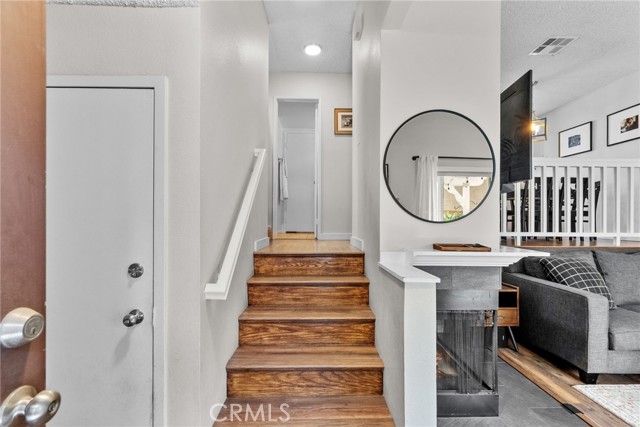 17910 River Circle, Canyon Country CA: https://media.crmls.org/medias/6f3f4185-f080-4095-a4d6-0041d2a40f51.jpg