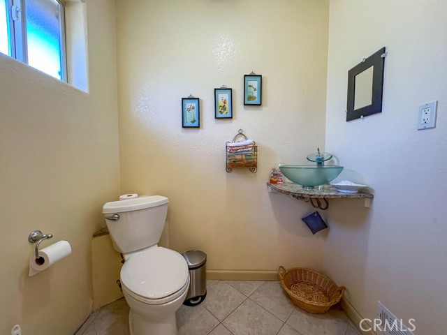 Detail Gallery Image 14 of 69 For 2717 Hillcrest Ct, –,  CA 93222 - 2 Beds | 2/1 Baths