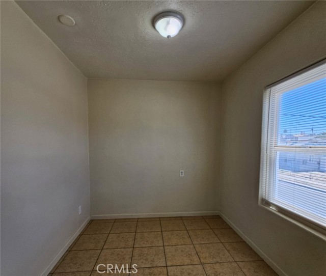 Detail Gallery Image 6 of 13 For 301 N 1st Ave #7,  Barstow,  CA 92311 - 2 Beds | 2 Baths