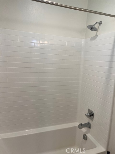 3996 S Somerston Way, Ontario CA: https://media.crmls.org/medias/6f40029c-d72e-4556-960f-b90f4b1a747e.jpg