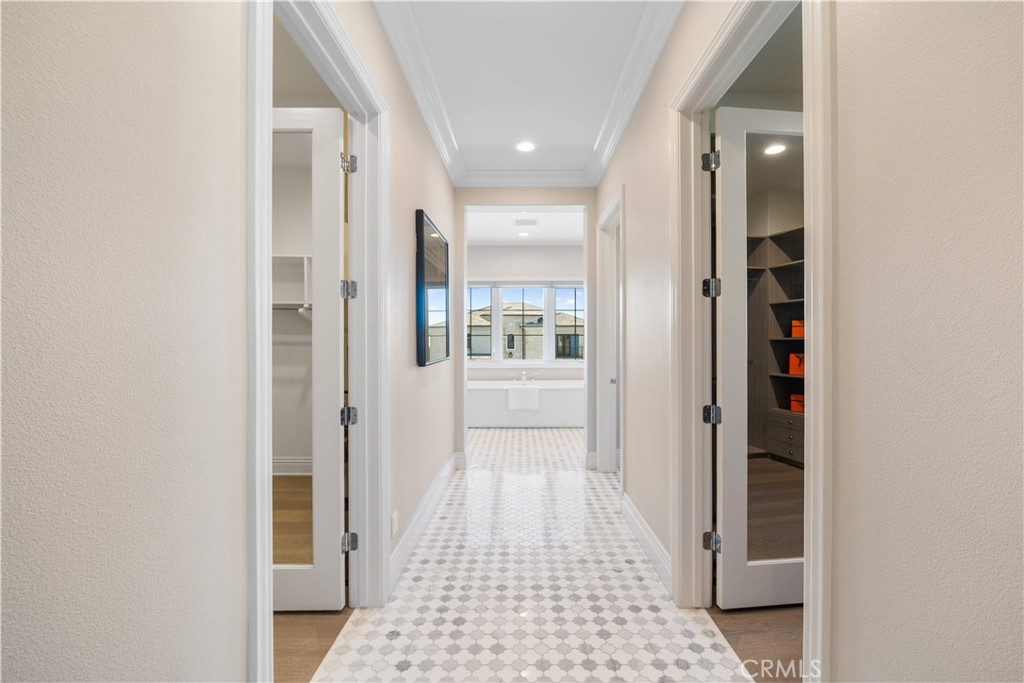 MLS #OC25246065 image #32