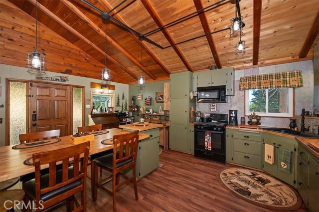 1150 Bear Springs, Rimforest, CA 92378