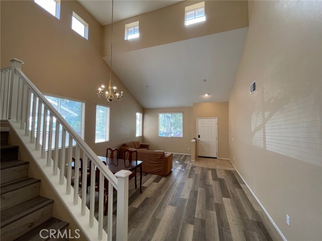 Detail Gallery Image 16 of 39 For 1434 Haddington Dr, Riverside,  CA 92507 - 4 Beds | 2/1 Baths