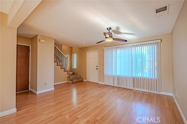 Detail Gallery Image 2 of 37 For 1790 Merced Ave, Merced,  CA 95341 - 2 Beds | 1/1 Baths