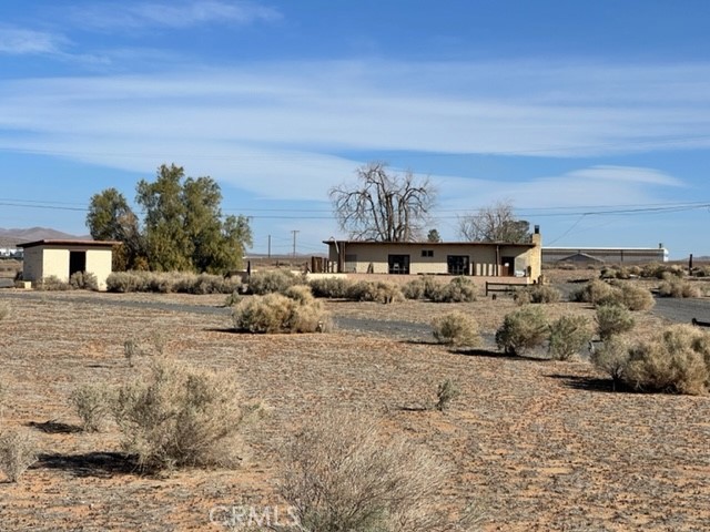 21750 Waalew Road, Apple Valley, CA, 92307 21750 Waalew Road, Apple Valley, CA, 92307