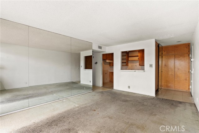 Detail Gallery Image 11 of 31 For 1140 Pacific Ave #19,  Long Beach,  CA 90813 - 2 Beds | 2 Baths