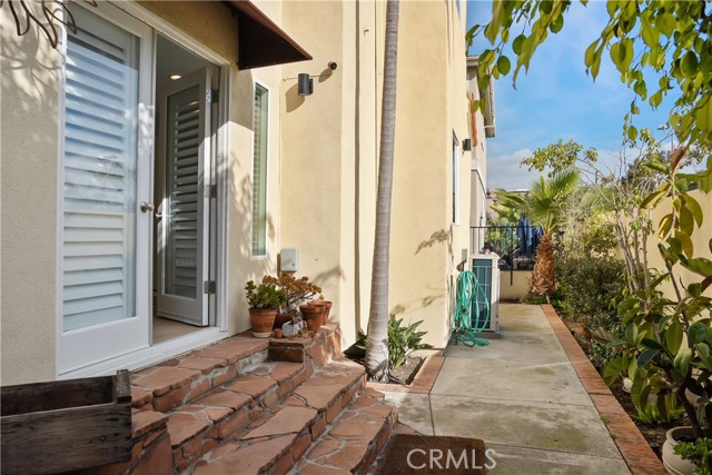 540 11th Street, Hermosa Beach, California 90254, 3 Bedrooms Bedrooms, ,2 BathroomsBathrooms,Residential,Sold,11th,SB22214803