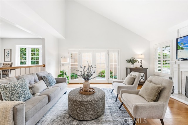 Detail Gallery Image 4 of 39 For 9355 Tanager, Fountain Valley,  CA 92708 - 4 Beds | 2/1 Baths