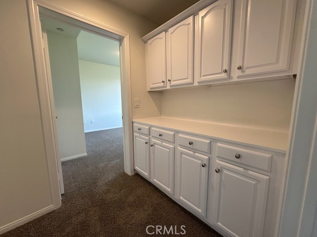 Detail Gallery Image 8 of 19 For 7551 Jordan #405,  Canoga Park,  CA 91303 - 3 Beds | 3 Baths