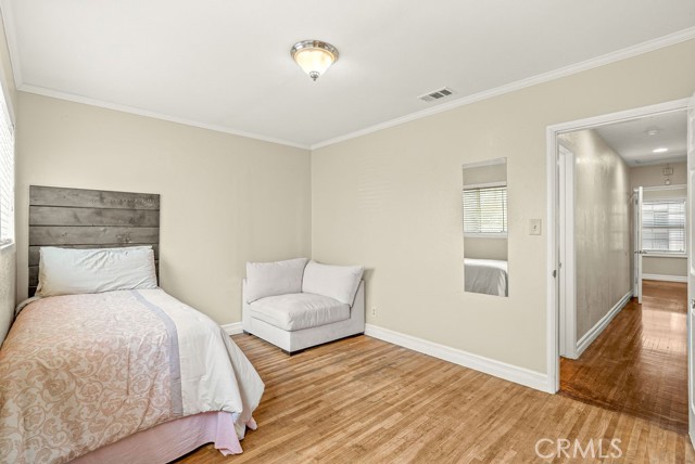 1933 W 147th Street, Gardena CA: https://media.crmls.org/medias/6f4789cd-fc11-4cde-b22b-12ab558ea338.jpg