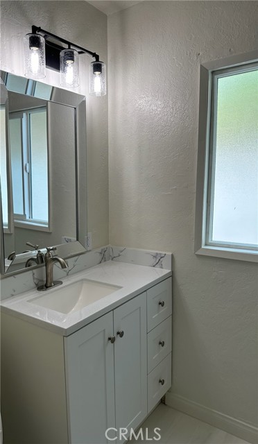 Detail Gallery Image 8 of 10 For 11801 Ricky Ave, Garden Grove,  CA 92840 - 3 Beds | 1/1 Baths