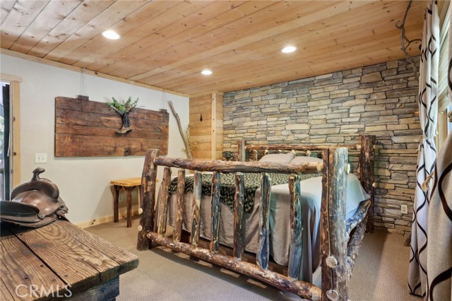 Detail Gallery Image 28 of 59 For 385 Iris Dr, Twin Peaks,  CA 92391 - 4 Beds | 3 Baths