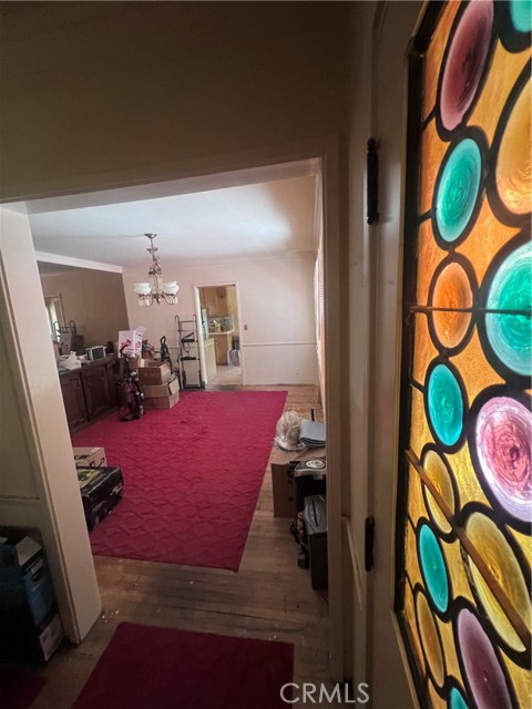 3042 N Beachwood Drive, Los Angeles CA: https://media.crmls.org/medias/6f48eb3c-0ac6-4b6b-aa60-e5206730ce02.jpg