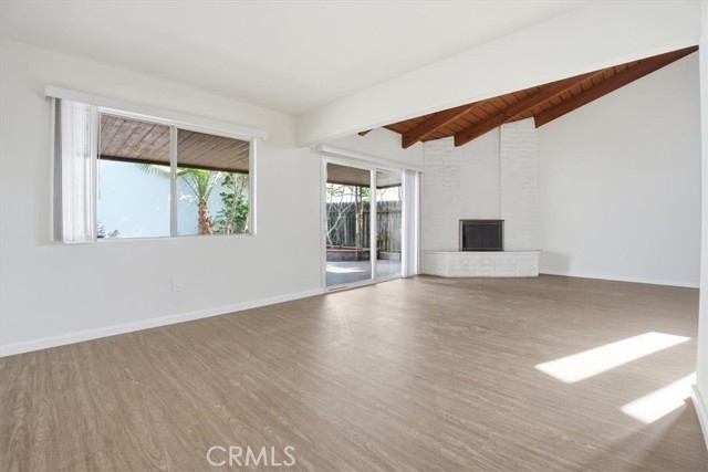 Detail Gallery Image 11 of 57 For 2011 W Katella, Anaheim,  CA 92804 - 2 Beds | 2 Baths