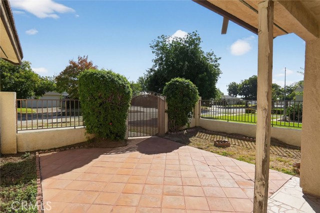 Detail Gallery Image 5 of 33 For 3924 Modesto, San Bernardino,  CA 92404 - 3 Beds | 2 Baths