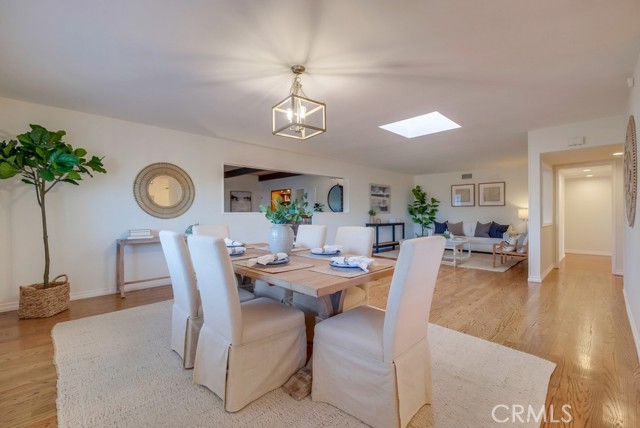 2038 Santa Rena Drive, Rancho Palos Verdes, California 90275, 4 Bedrooms Bedrooms, ,1 BathroomBathrooms,Residential,Sold,Santa Rena,SB24204455