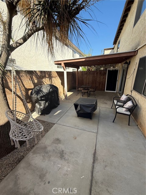 Detail Gallery Image 11 of 21 For 11106 Arminta St #4,  Sun Valley,  CA 91352 - 2 Beds | 1/1 Baths