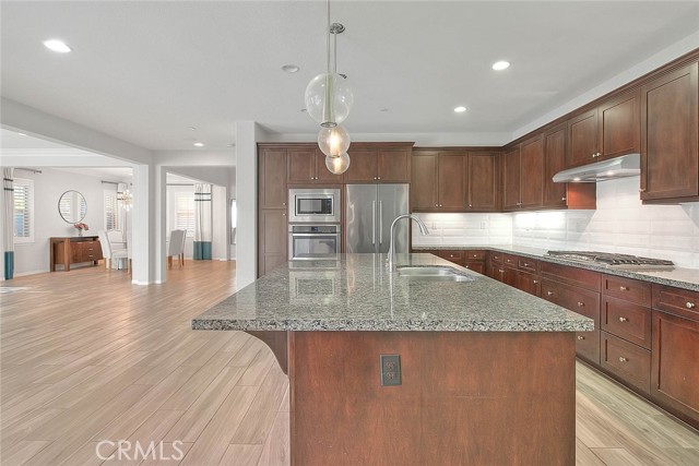 14180 Mountain Avenue, Chino CA: https://media.crmls.org/medias/6f4f938d-e9eb-4a43-a51b-1df4d8ecd819.jpg