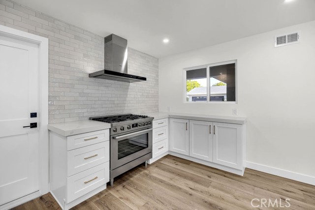 Detail Gallery Image 14 of 31 For 4672 Ironwood, Seal Beach,  CA 90740 - 4 Beds | 2 Baths