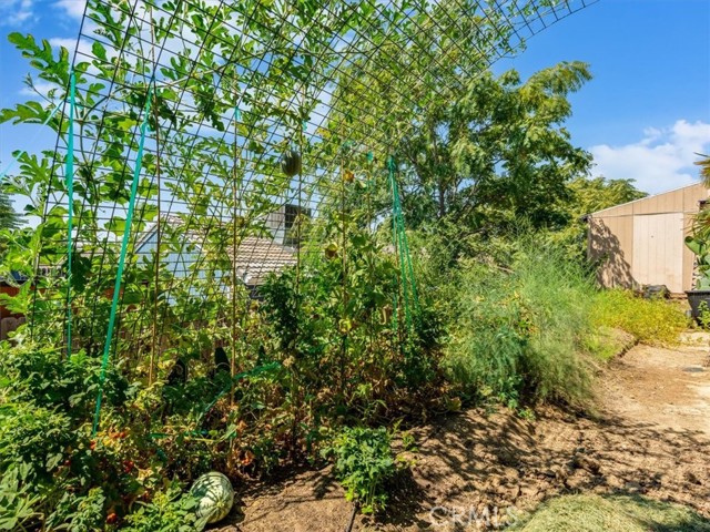104 W Mariposa Street, Avenal CA: https://media.crmls.org/medias/6f50bed5-7e40-4c0f-a1e9-0b811697a615.jpg