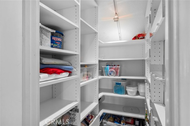 Detail Gallery Image 17 of 49 For 7243 Kittyhawk St, Fontana,  CA 92336 - 4 Beds | 3 Baths